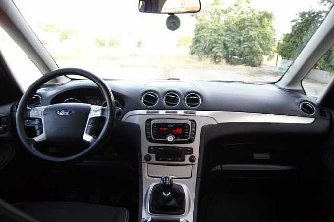 Ford Galaxy Diesel 2.0TDCi Titanium 140 Titanium