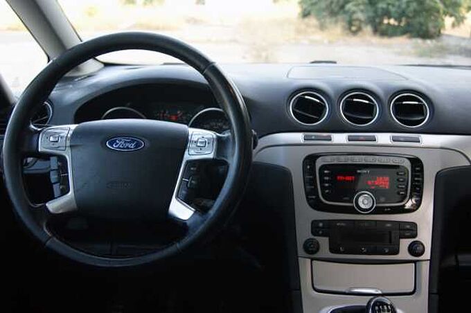 Ford Galaxy Diesel 2.0TDCi Titanium 140 Titanium