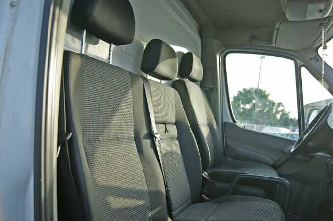 Mercedes-Benz Sprinter Chasis Cabina 519 CDI 519