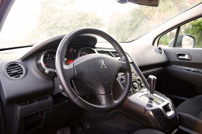 Peugeot 5008 Diesel 1.6e-HDI Blue Lion Active ETG6 Active