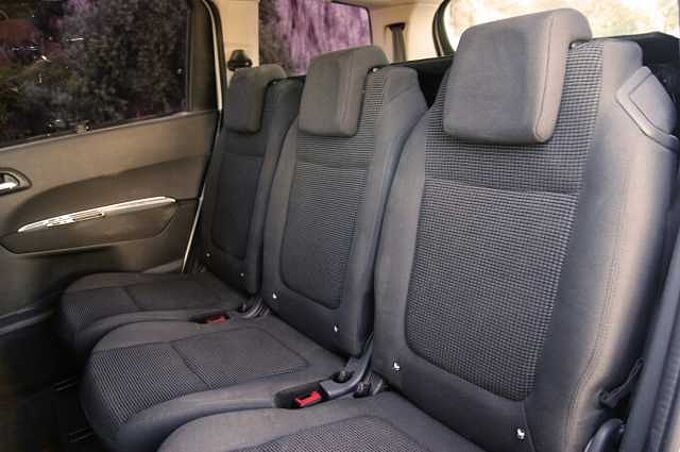 Peugeot 5008 Diesel 1.6e-HDI Blue Lion Active ETG6 Active