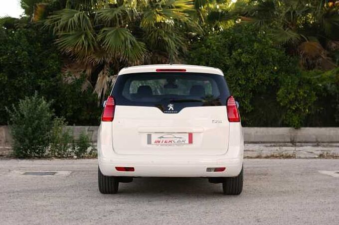 Peugeot 5008 Diesel 1.6e-HDI Blue Lion Active ETG6 Active