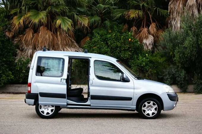 Peugeot Partner Combi 1.6 HDI 90 PLUS COMBI PLUS