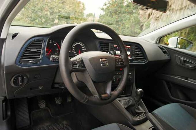 SEAT León Diesel 1.6TDI CR S&S Style Eco. 110 Style