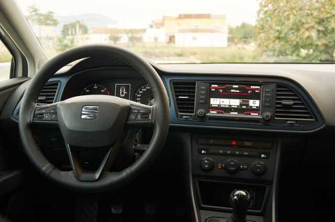 SEAT León Diesel 1.6TDI CR S&S Style Eco. 110 Style