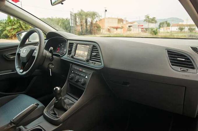 SEAT León Diesel 1.6TDI CR S&S Style Eco. 110 Style