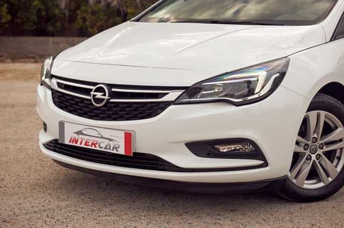Opel Astra Sports Tourer Diesel ST 1.6CDTi Selective Pro 110 Selective Pro