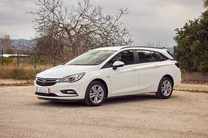 Opel Astra Sports Tourer Diesel ST 1.6CDTi Selective Pro 110 Selective Pro