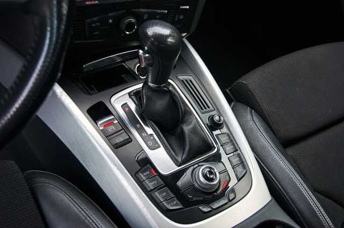 Audi Q5 Diesel 3.0TDI quattro S-T DPF