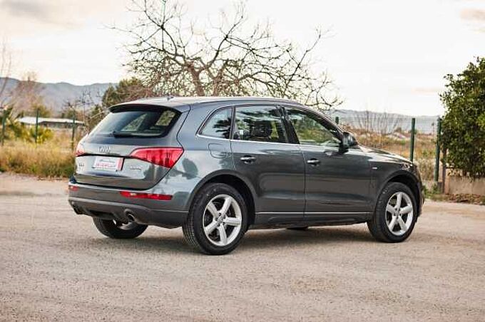Audi Q5 Diesel 3.0TDI quattro S-T DPF