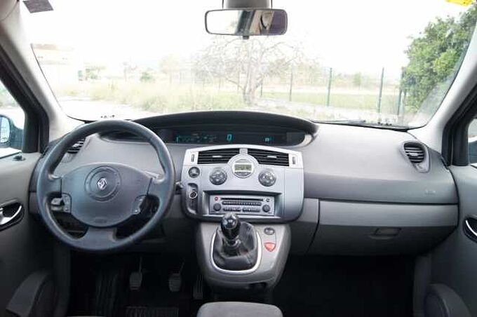 Renault Grand Scénic Diesel 2.0DCI Dynamique 7 pl. Dynamique