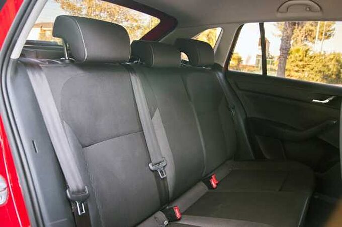 SKODA Rapid Diesel 1.6TDI CR Ambition 66kW Ambition