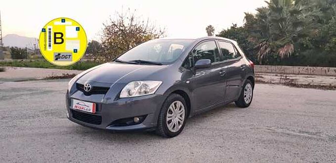 Toyota Auris Diesel 1.4D-4D Luna M/M Luna