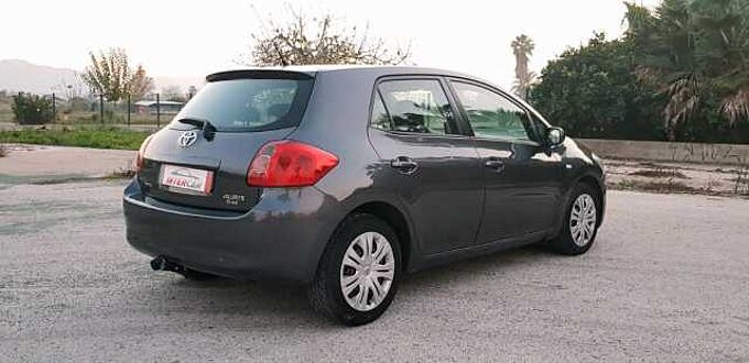 Toyota Auris Diesel 1.4D-4D Luna M/M Luna