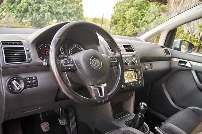 Volkswagen Touran Diesel 1.6TDI Advance 105 Advance