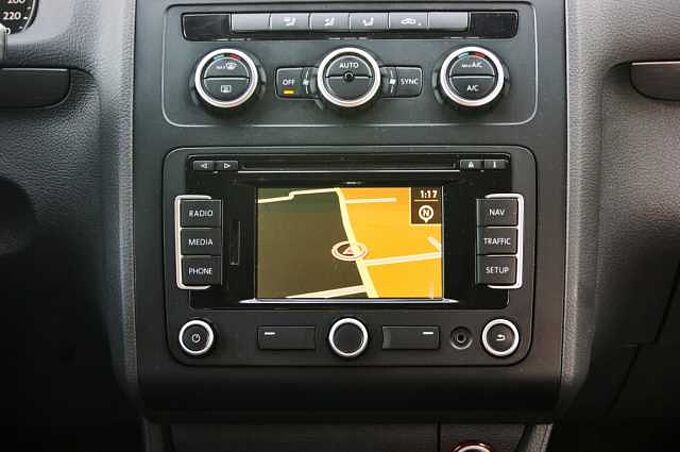Volkswagen Touran Diesel 1.6TDI Advance 105 Advance