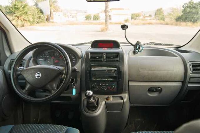 Fiat Scudo Combi 2.0 JTD 120