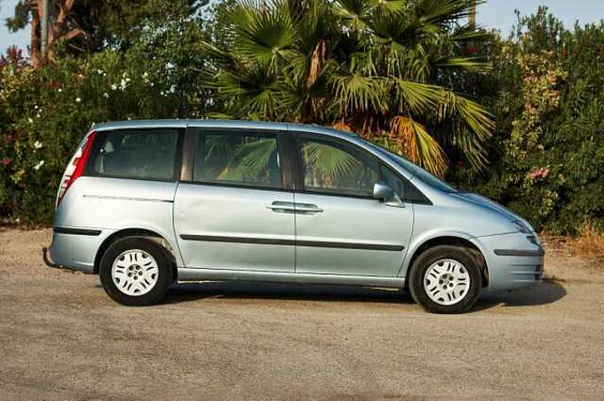 Fiat Ulysse Diesel 2.0JTD 16v Emotion Plus Emotion Plus